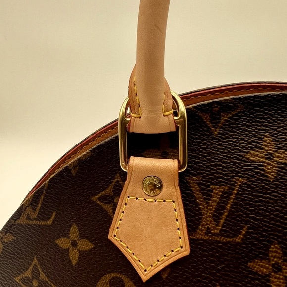 Authentic Louis Vuitton Monogram Ellipse PM bag. New. Never used. - Picture 4 of 12